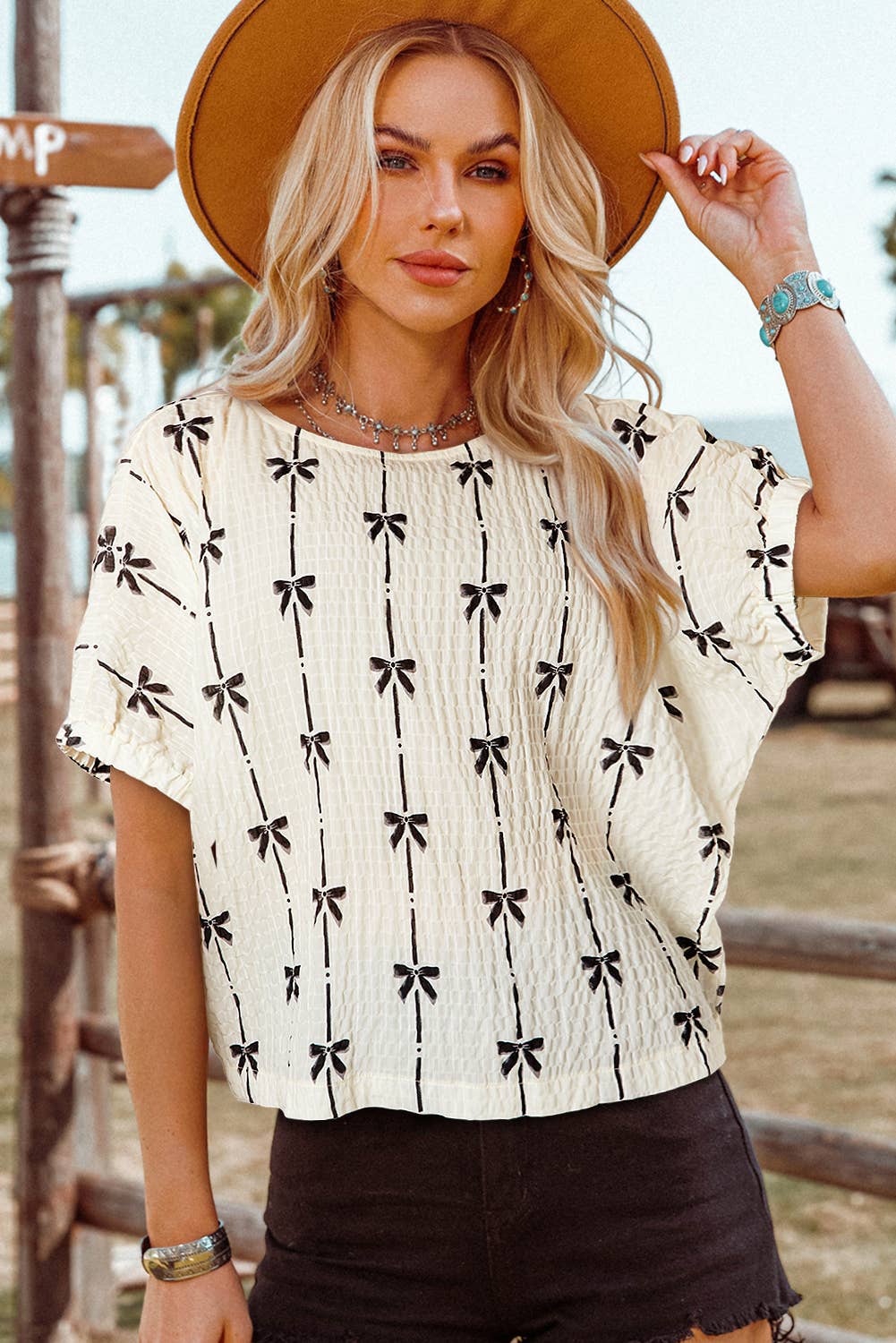Bow Print Short Sleeve Top