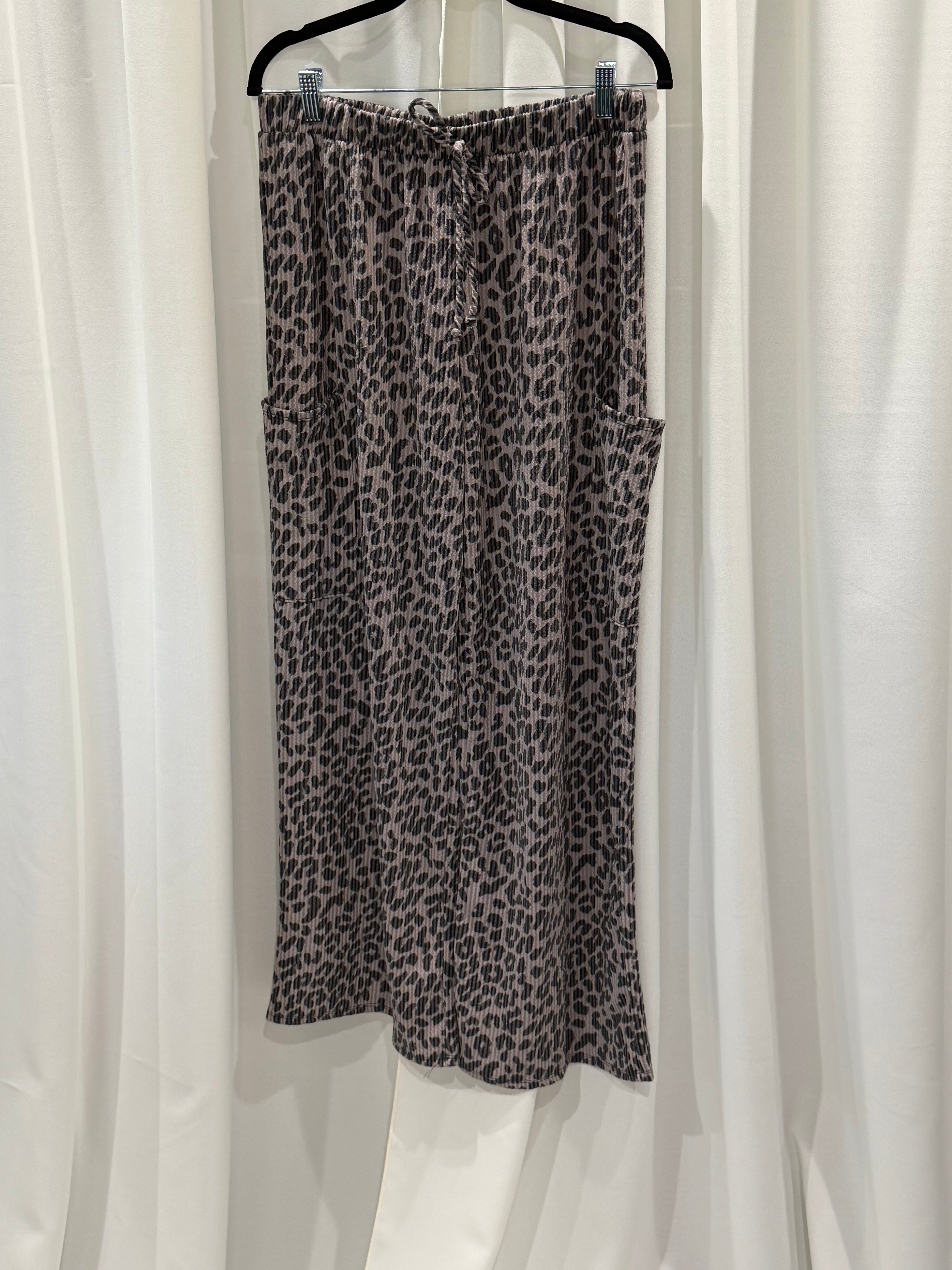 Animal Print Ribbed Pants